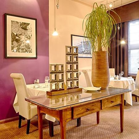 Hotel Restaurant "Le Strasbourg" Bitche Zewnętrze zdjęcie